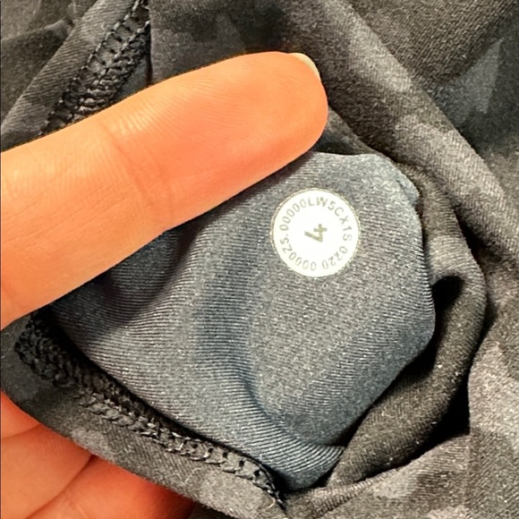 Lululemon Invigorate High-Rise Tight 25" Formation Camo Deep Coal Multi - Picture 5 of 6
